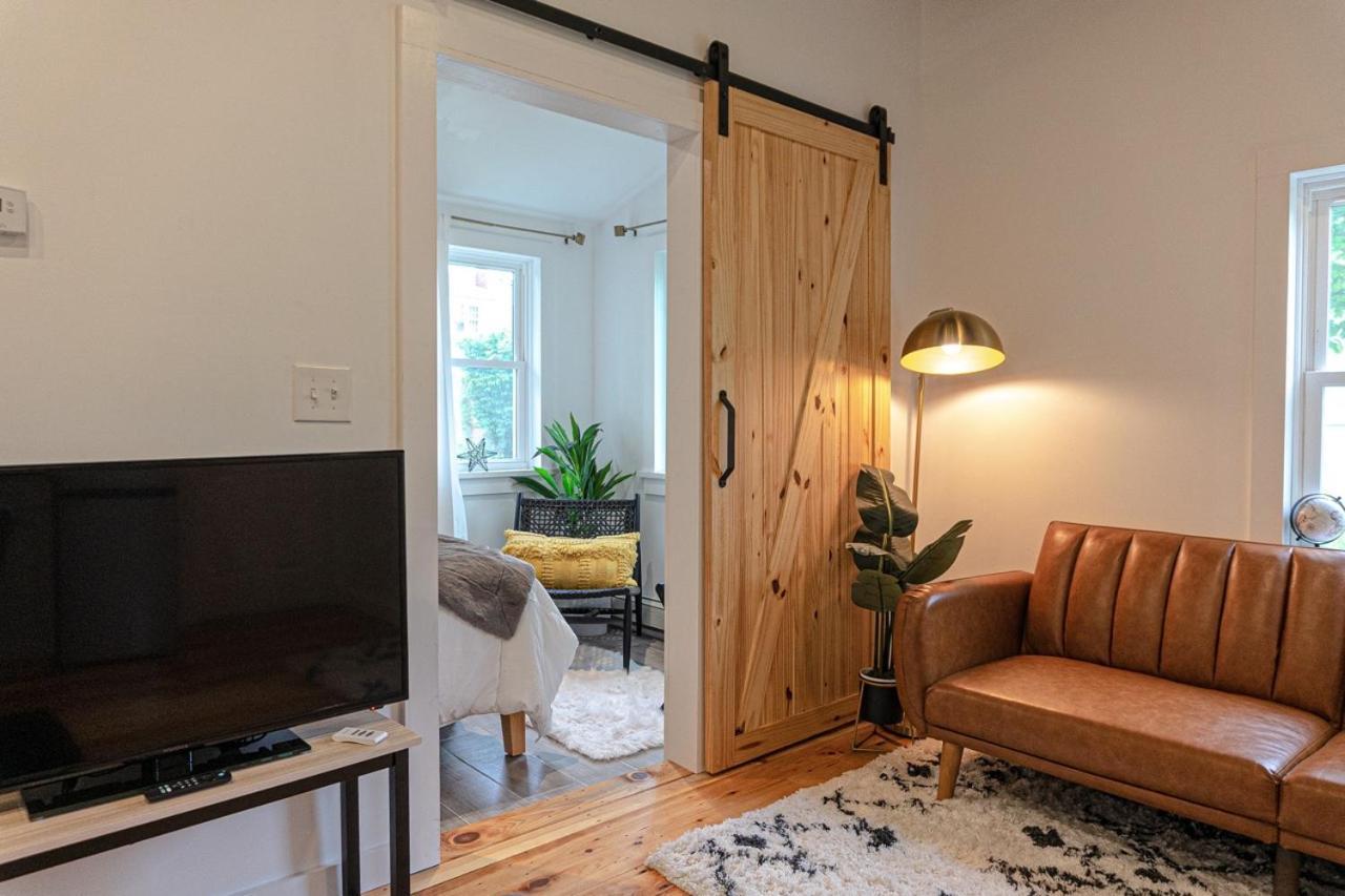 Retro Retreat Renovated 2Br, Desk, No Chore List! Kingston Zewnętrze zdjęcie